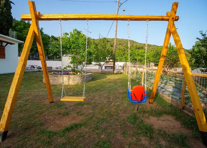 Dom wakacyjny σπιτι στην εξοχη - *